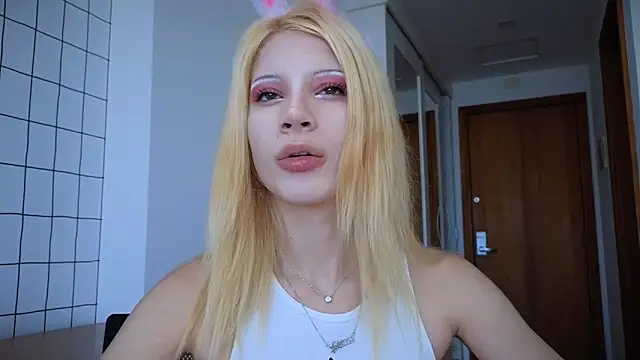 qualitybab online show from February 18, 3:08 pm