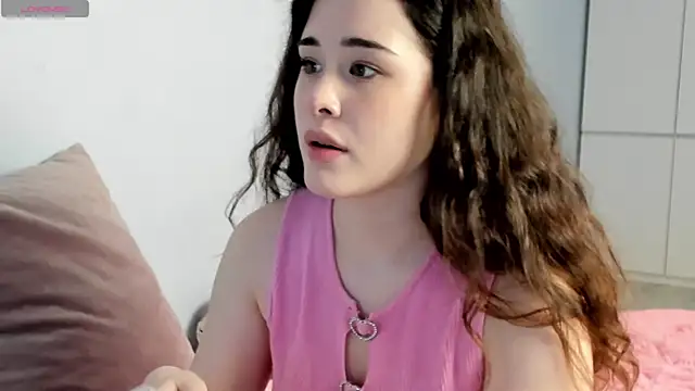 SirenBeatrice online show from April 13, 9:04 am