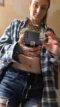 Snapshot of issyamazin chatting on February 22, 8:07 pm issyamazin online show from February 22, 8:07 pm