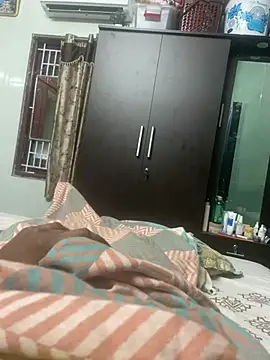 Snapshot of Magic_Spell_Tamil chatting on February 13, 5:31 pm Magic Spell Tamil online show from February 13, 5:31 pm