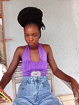 Snapshot of SexySlender_05 chatting on February 24, 2:04 pm SexySlender 05 online show from February 24, 2:04 pm