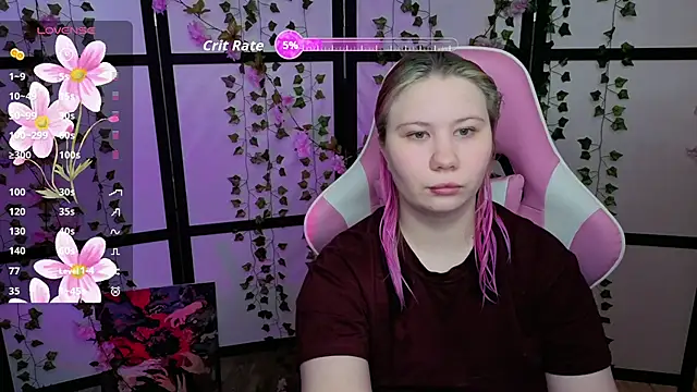 kitsune little online show from April 12, 7:24 am