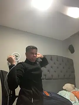 Snapshot of WILD_BIGCOCK35 chatting on February 24, 11:36 pm WILD BIGCOCK35 online show from February 24, 11:36 pm