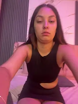 Snapshot of Lucyfer_fire chatting on February 25, 11:53 am Lucyfer fire online show from February 25, 11:53 am