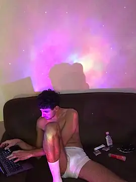 Snapshot of fabianmyst chatting on March 2, 6:15 pm fabianmyst online show from March 2, 6:15 pm