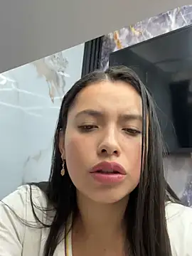 Miss Bella Flame online show from July 3, 2:34 pm