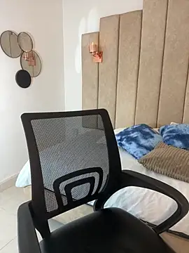 rashaaa  online show from March 27, 3:45 am