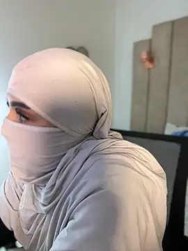 rashaaa  online show from April 8, 1:38 am