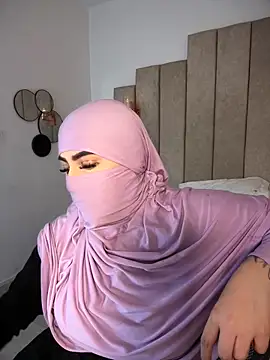 rashaaa  online show from April 18, 3:10 am