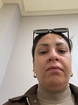leona-david online show from May 19, 12:22 pm