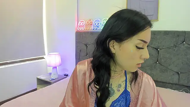 Megan Morphy online show from March 25, 2:56 pm