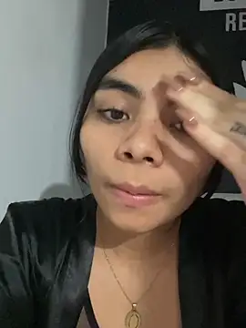 eimmy  skinny online show from May 16, 1:13 am