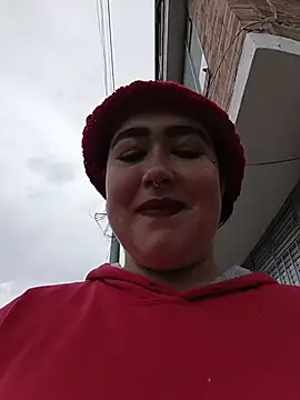 Snapshot of Freckless_ chatting on April 24, 5:48 pm Freckless online show from April 24, 5:48 pm