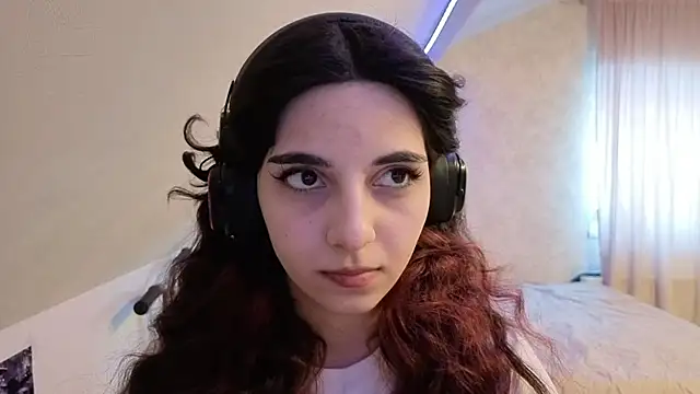 Snapshot of Blissmissataeses chatting on February 20, 10:16 am Blissmissataeses online show from February 20, 10:16 am