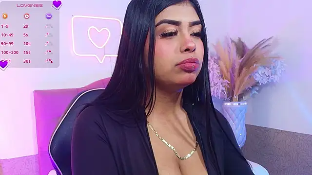 Snapshot of Meloddi_tay chatting on March 2, 3:09 am Meloddi tay online show from March 2, 3:09 am