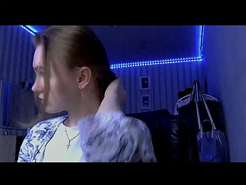 Snapshot of melissashineee chatting on February 18, 10:00 am melissashineee online show from February 18, 10:00 am