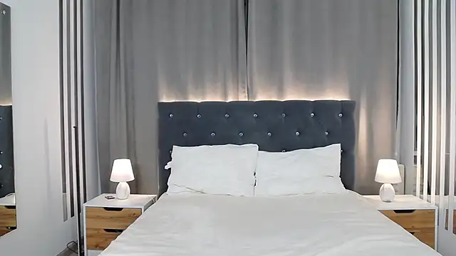 VikkyVonn online show from May 18, 10:10 am
