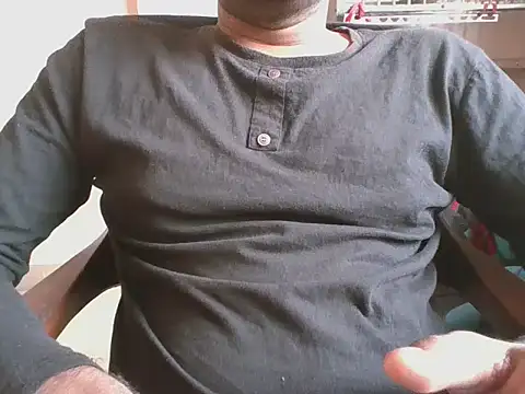 Snapshot of 0BANANABANANA0 chatting on February 18, 10:55 am 0BANANABANANA0 online show from February 18, 10:55 am