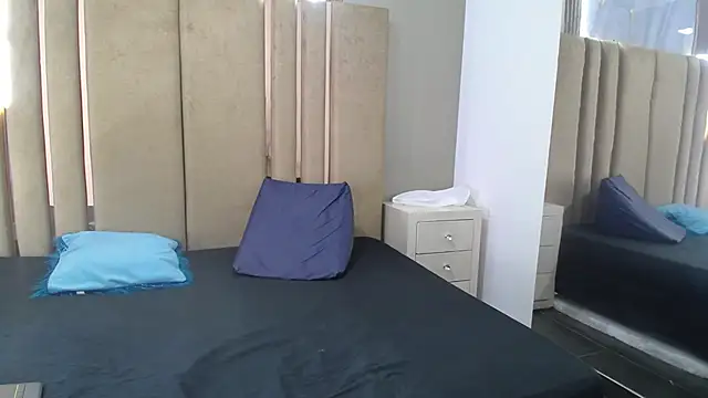 cherry07  online show from February 16, 11:17 am