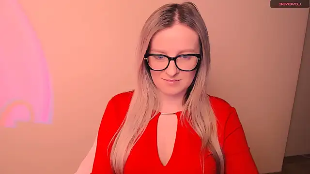 Snapshot of AnnePeach chatting on February 19, 4:58 pm AnnePeach online show from February 19, 4:58 pm