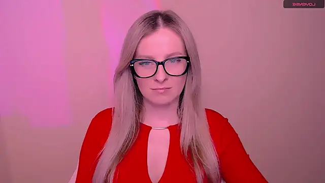 AnnePeach online show from March 10, 5:40 pm