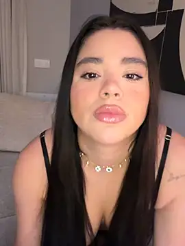 Snapshot of lanaprado chatting on April 5, 12:41 am lanaprado online show from April 5, 12:41 am