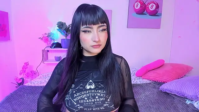 Snapshot of NaeniaDemon_ chatting on March 3, 3:45 am NaeniaDemon online show from March 3, 3:45 am