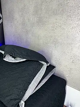 Snapshot of Lucian-greyy chatting on February 26, 6:12 am Lucian-greyy online show from February 26, 6:12 am