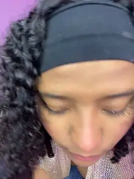 Snapshot of canelaa_sweet5 chatting on March 4, 3:34 am canelaa sweet5 online show from March 4, 3:34 am