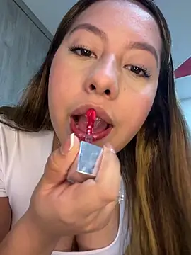 Emiily joee  online show from May 26, 2:07 am