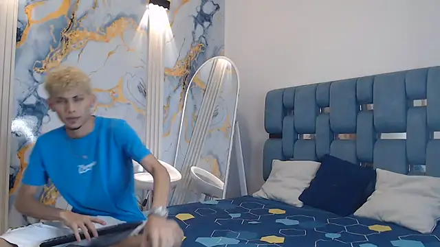 YOUNG BOYS HELL online show from May 23, 1:11 am