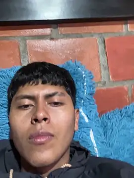 Snapshot of Miguel_960 chatting on May 2, 4:06 am Miguel 960 online show from May 2, 4:06 am