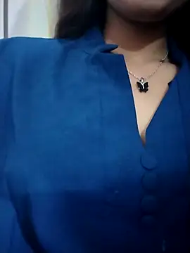 Snapshot of samayra1144 chatting on February 23, 6:27 pm samayra1144 online show from February 23, 6:27 pm