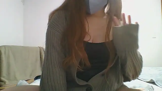 Snapshot of emcchi67 chatting on February 26, 1:15 am emcchi67 online show from February 26, 1:15 am