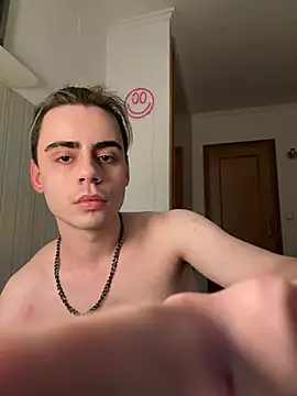 YourFavouriteTwink online show from February 15, 10:39 pm