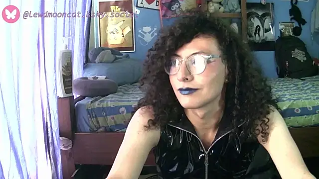 lewd mooncat online show from May 28, 7:44 pm
