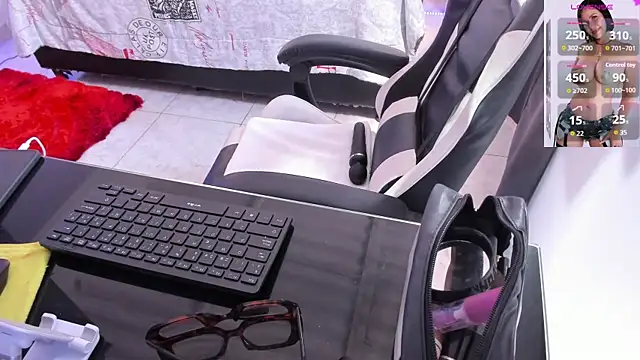 RubyStrome online show from February 22, 7:01 pm