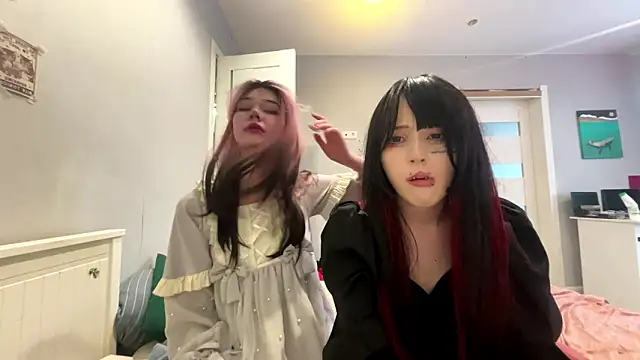 Snapshot of BarbaraJess chatting on February 18, 10:33 am BarbaraJess online show from February 18, 10:33 am