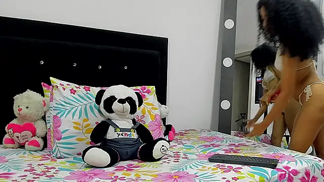 Snapshot of DanielaWane chatting on February 26, 11:37 pm DanielaWane online show from February 26, 11:37 pm