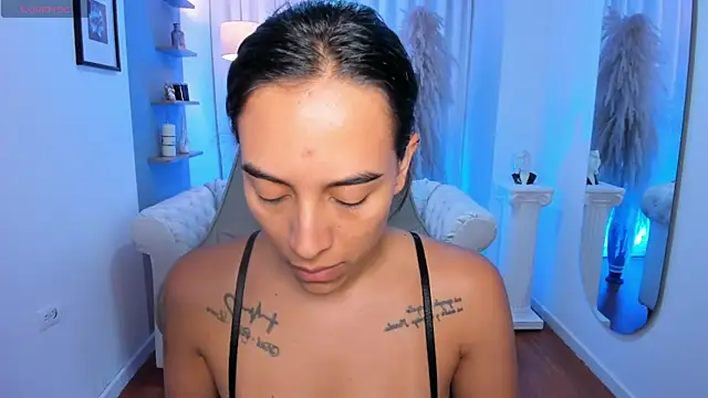 saori katsumi  online show from April 18, 11:14 am