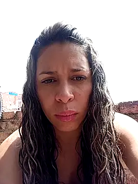 Snapshot of kiki_milu chatting on April 23, 3:58 pm kiki milu online show from April 23, 3:58 pm