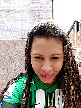 Snapshot of kiki_milu chatting on May 12, 4:48 pm kiki milu online show from May 12, 4:48 pm
