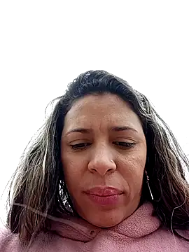 Snapshot of kiki_milu chatting on May 25, 8:15 pm kiki milu online show from May 25, 8:15 pm