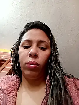 Snapshot of kiki_milu chatting on June 19, 8:12 pm kiki milu online show from June 19, 8:12 pm