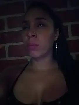 Snapshot of kiki_milu chatting on July 19, 2:48 am kiki milu online show from July 19, 2:48 am