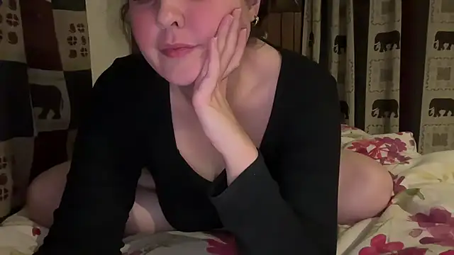 Snapshot of Ewelinababy chatting on March 1, 12:23 am Ewelinababy online show from March 1, 12:23 am