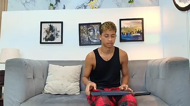 GOLD BOYS online show from May 28, 8:00 am