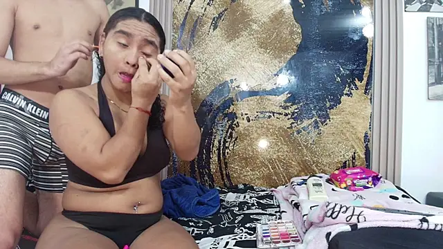 raven robin  online show from April 18, 3:54 am