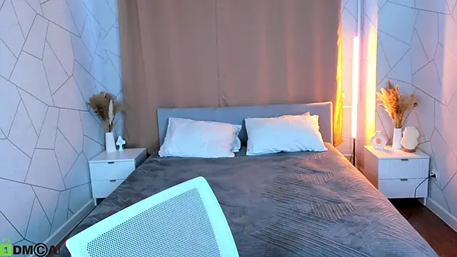 luna c0ra online show from April 16, 1:06 am