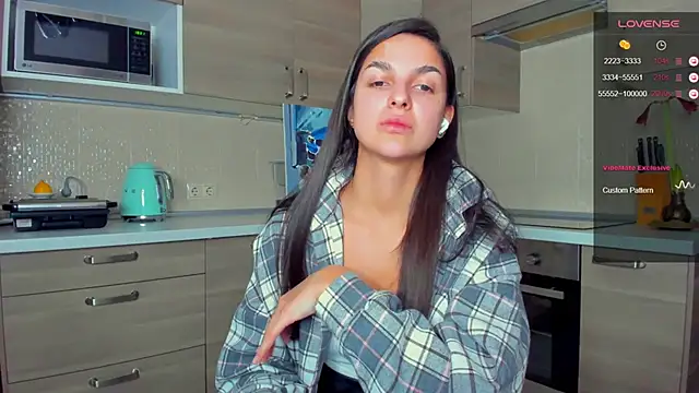 Snapshot of AngelGabe chatting on February 20, 4:29 pm AngelGabe online show from February 20, 4:29 pm